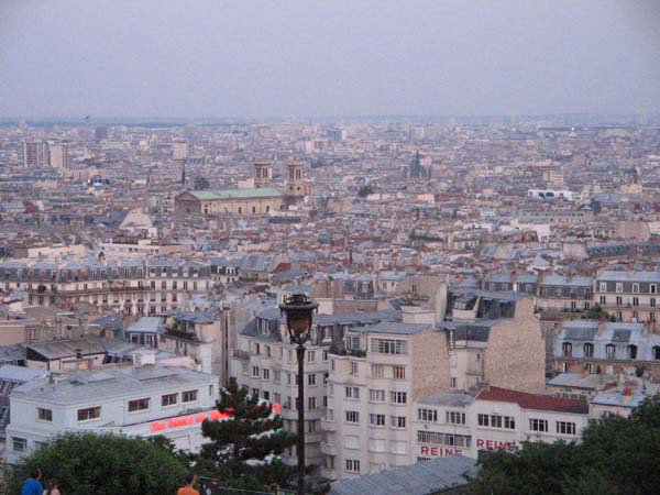 Panorama di Parigi dalla scalinata del Sacro Cuore a Mont Matre