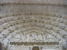 Timpano dell'incoronazione della Vergine, porta nord